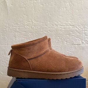 White mountain water- resistant ankle boots